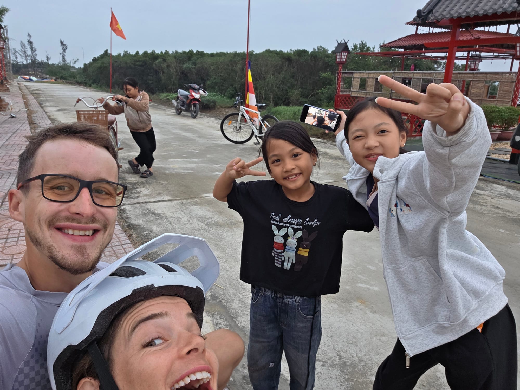 Day 86 - The Unexpected Four Hour Lunch Stop